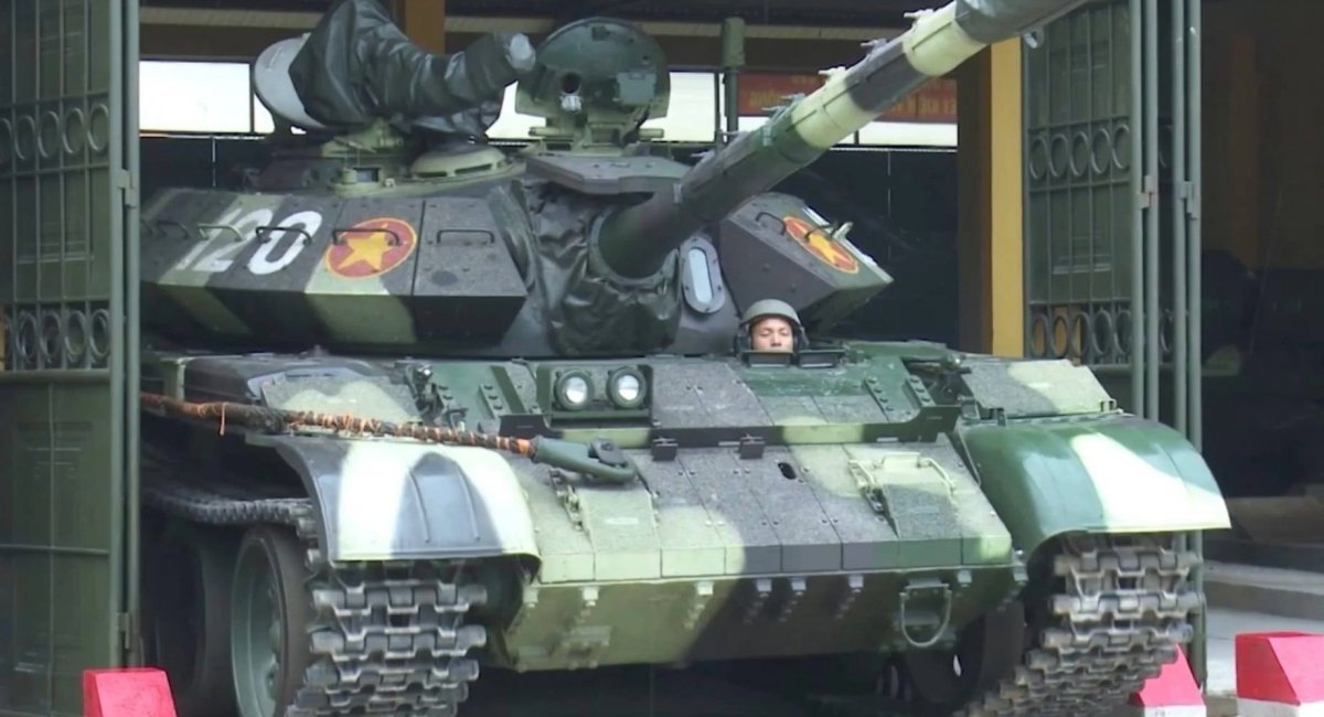 Certaines nations équipent leurs blindés les plus anciens, à l'image de ce T-54 vietnamien. Une amélioration à moindre coût